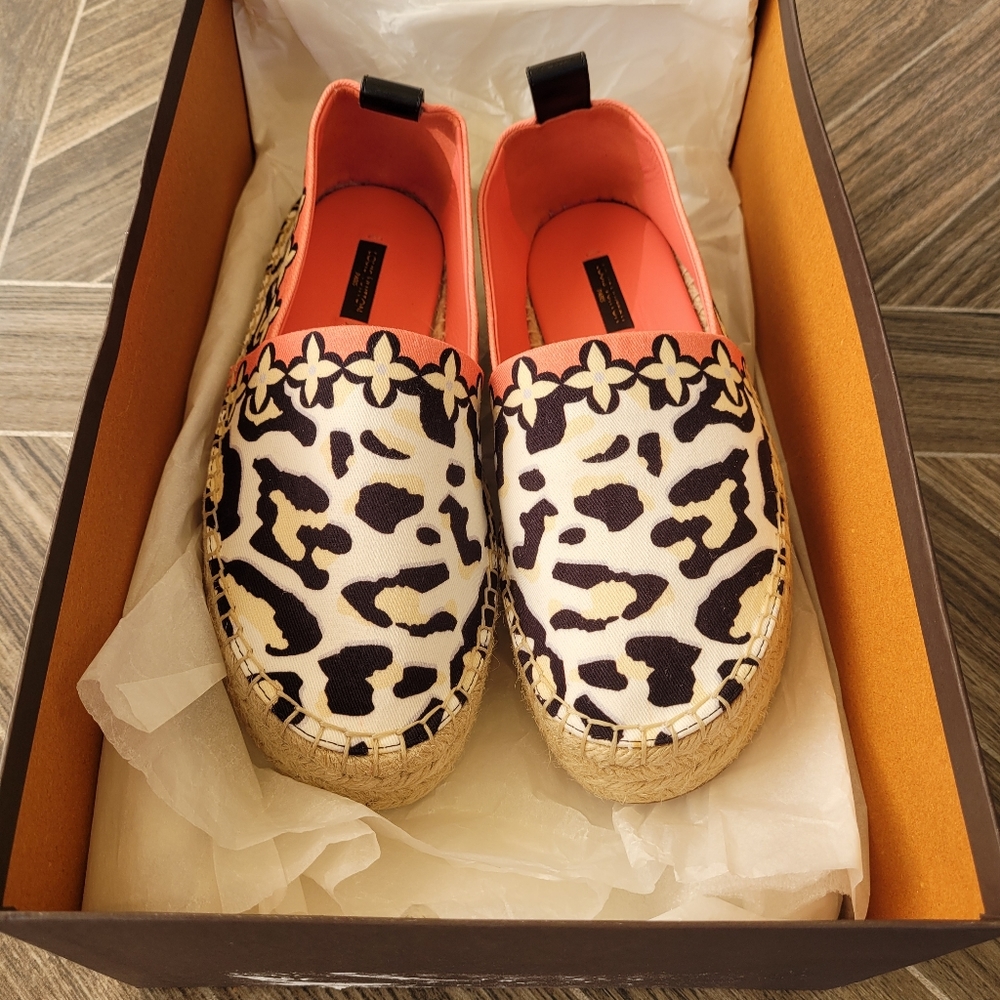 Louis Vuitton Leoprad Print Canvas Espadrille Flats (Size 36) - Picture 2 of 16